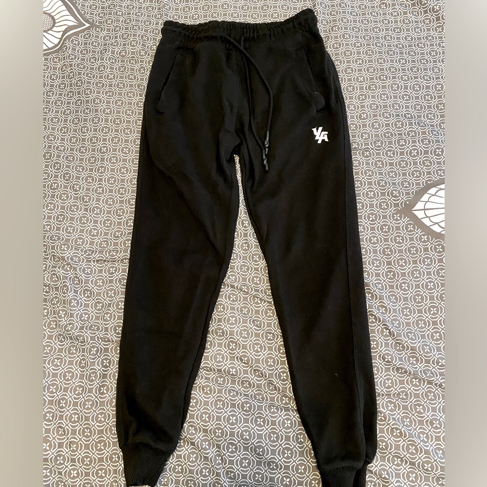 Young LA black joggers